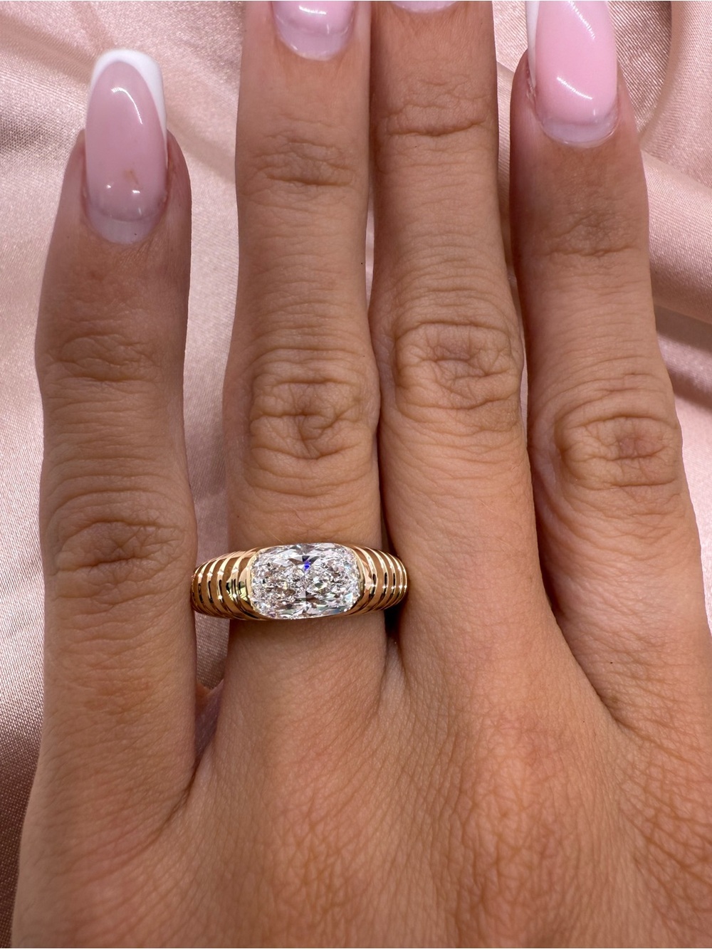 2.01 carat e vs1 cushion lab diamond croissant band